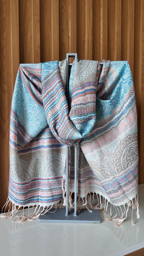 Pashmina Estampada – Colección Essential - Imagen 8