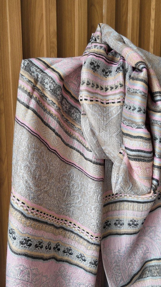 Pashmina Estampada – Colección Essential - Imagen 3