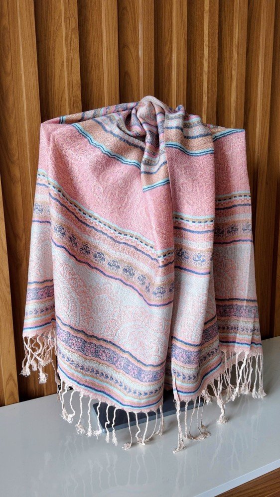 Pashmina Estampada – Colección Essential - Imagen 4