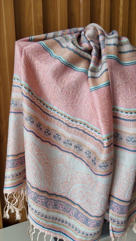 Pashmina Estampada – Colección Essential - Imagen 5